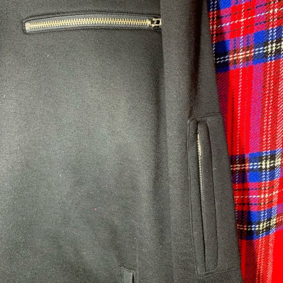 A statement jacket - Picture 3 of 4